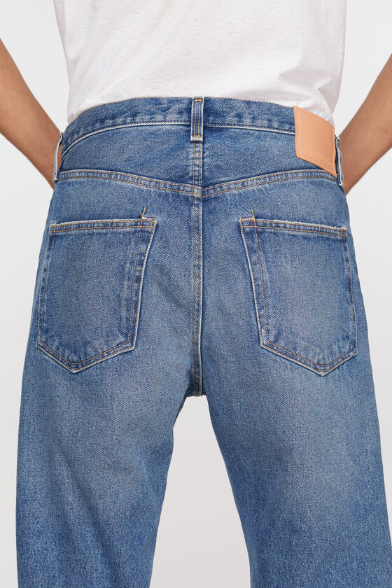 (image for) Intuitive Relaxed fit jeans - 2003